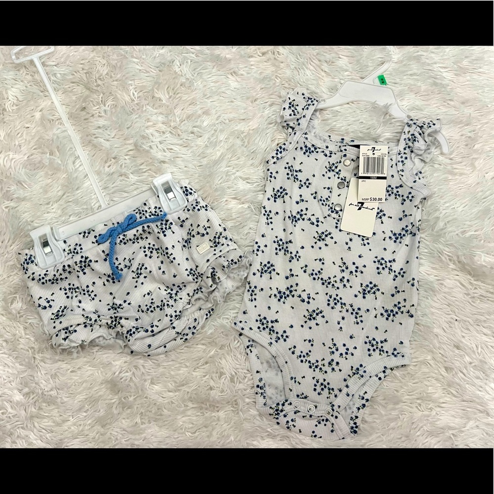 *NWT* 2pc Outfit